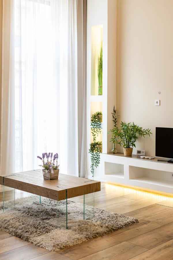 Csengery Deluxe Home With Balcony Budapest Esterno foto